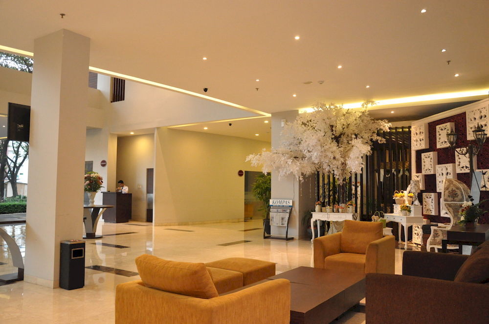 Grand Cakra Hotel Malang Eksteriør billede