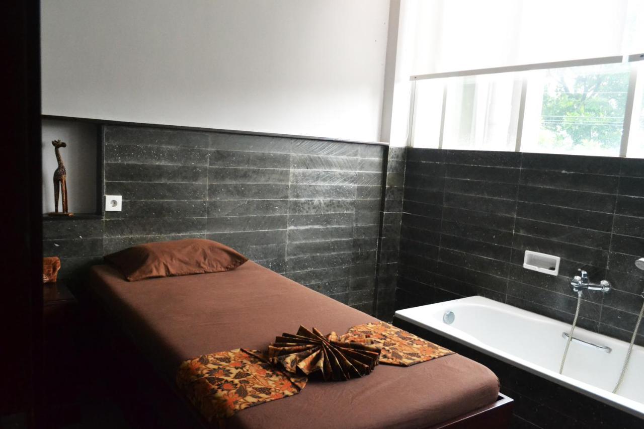 Grand Cakra Hotel Malang Eksteriør billede